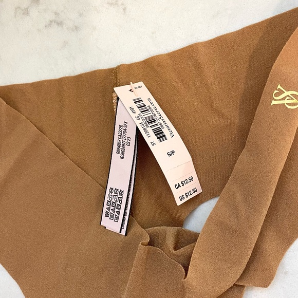 Victoria’s Secret No-Show Thong Panties - Picture 10 of 10